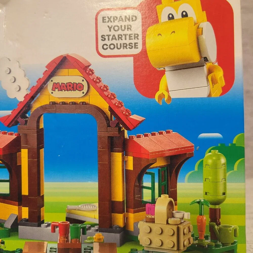 Lego Super Mario Picnic at Mario's House 71422